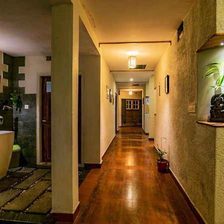 Mistletoe Homestay & Cafe Муннар Екстер'єр фото