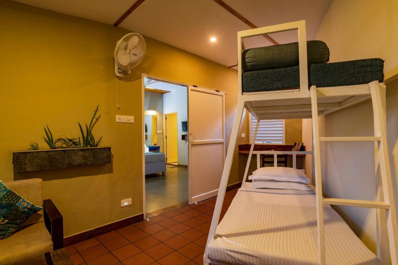 Mistletoe Homestay & Cafe Муннар Екстер'єр фото