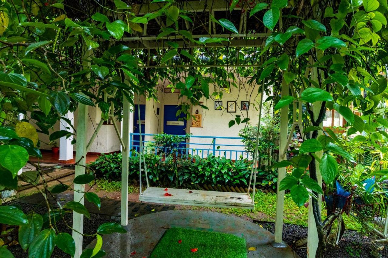 Mistletoe Homestay & Cafe Муннар Екстер'єр фото